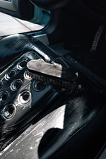 BLACKLINE® LEATHER BRUSH